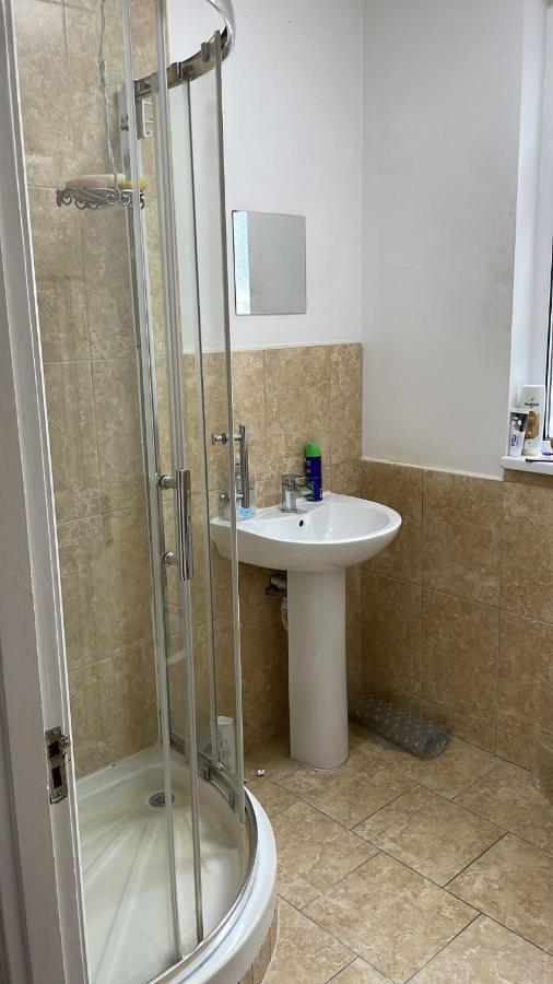 305 High Town Road Hostel Λούτον Εξωτερικό φωτογραφία
