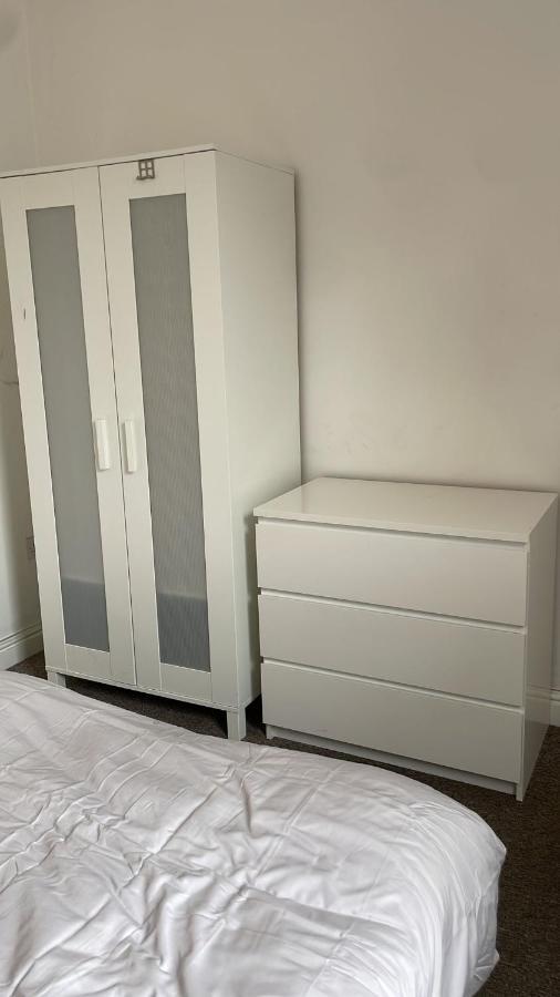 305 High Town Road Hostel Λούτον Εξωτερικό φωτογραφία