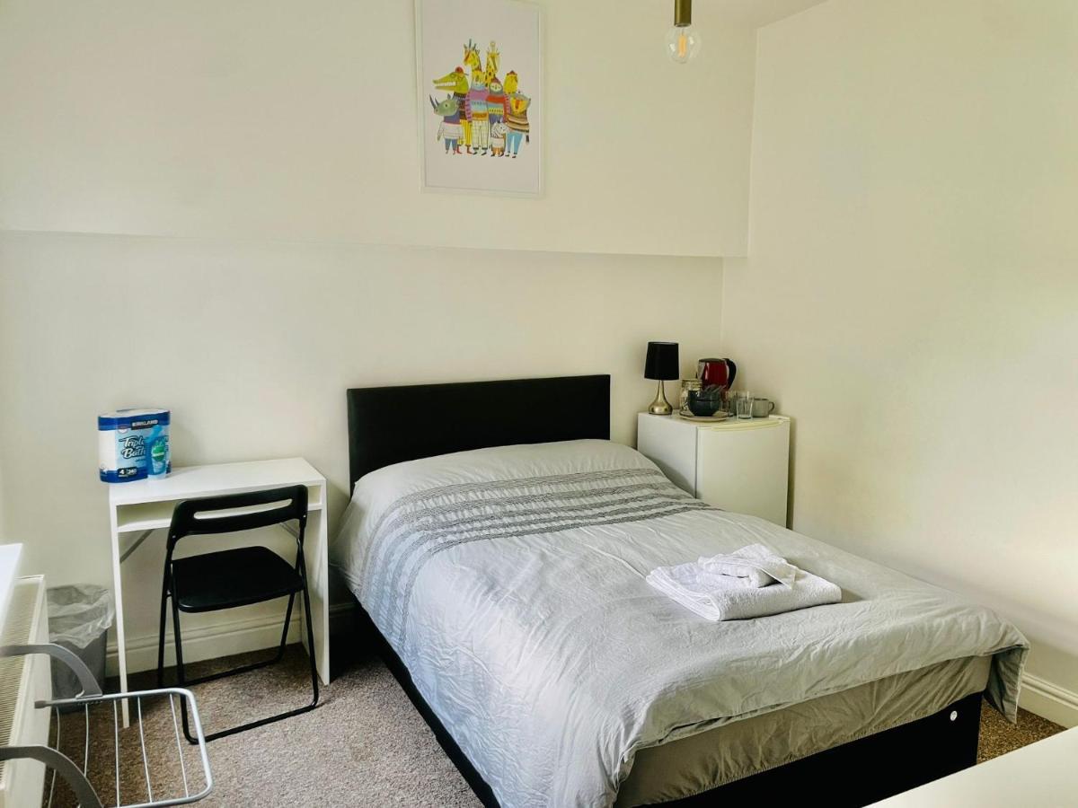 305 High Town Road Hostel Λούτον Εξωτερικό φωτογραφία